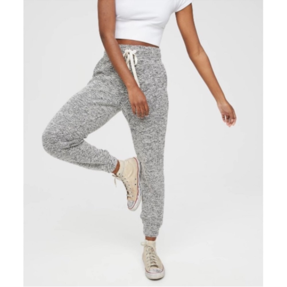 Aerie Offline Snowday Jogger Pants Black and White Small